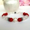 Bratara coral rosu pentru Craciun cu perla de Mallorca