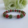 Bratara jad verde si coral rosu pentru Craciun