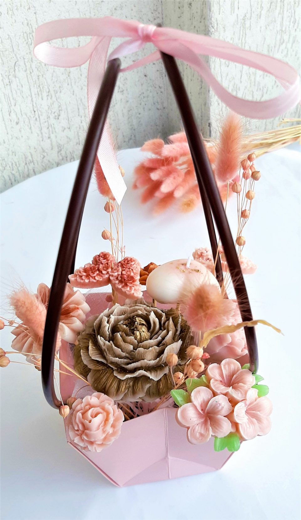 aranjament flori din ceara pentru cadouri