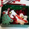 Cutie cadouri de Craciun cu renul Rudolf, bradut si fulg de zapada